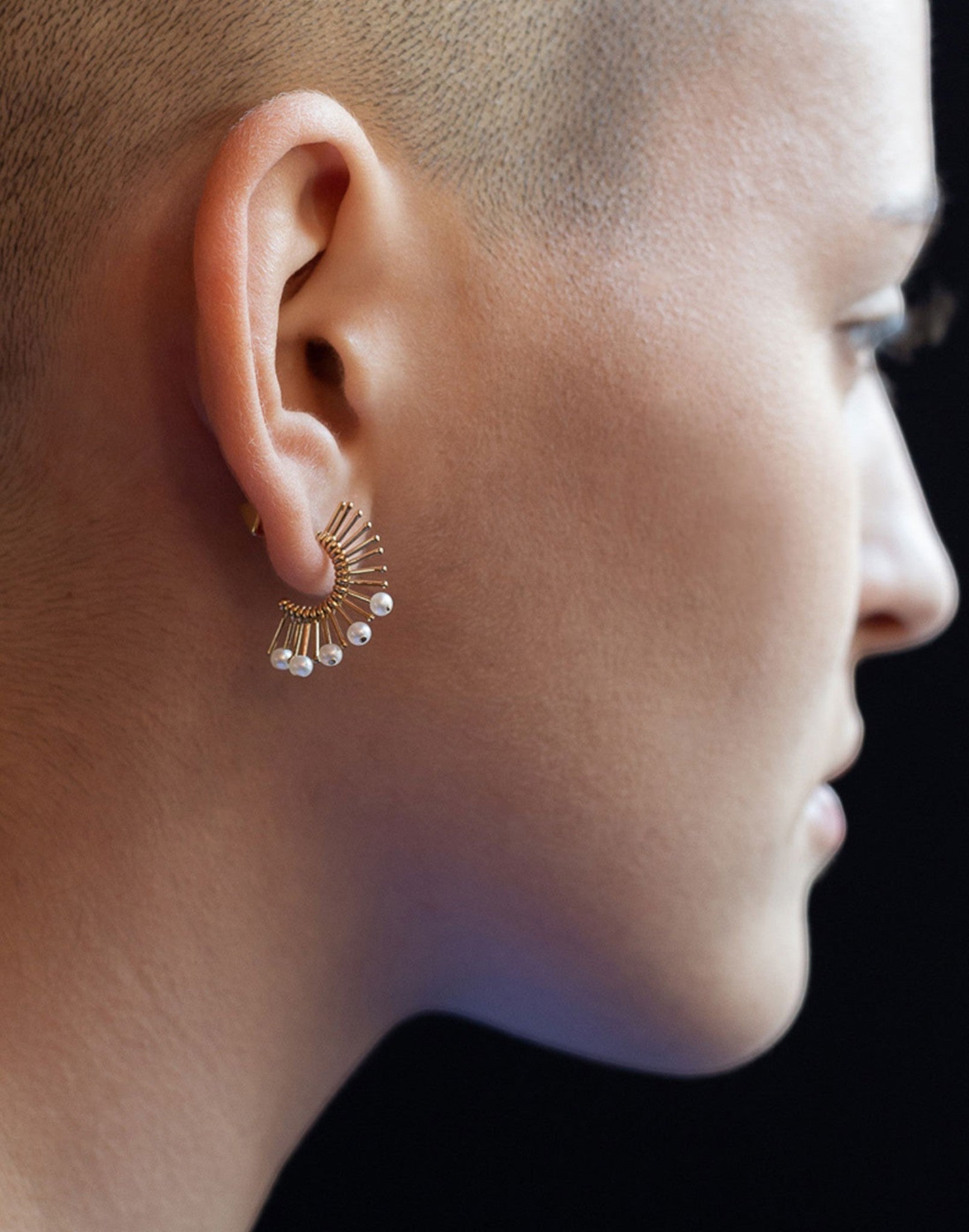 Orecchino Peruffo | Slide+Pearls Mohawk Earring
